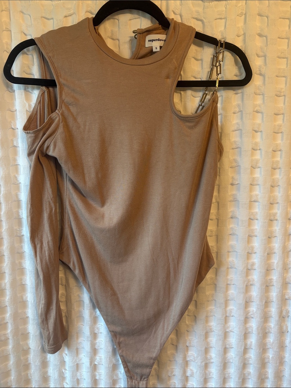 superdown Tan One-Shoulder Cutout Bodysuit